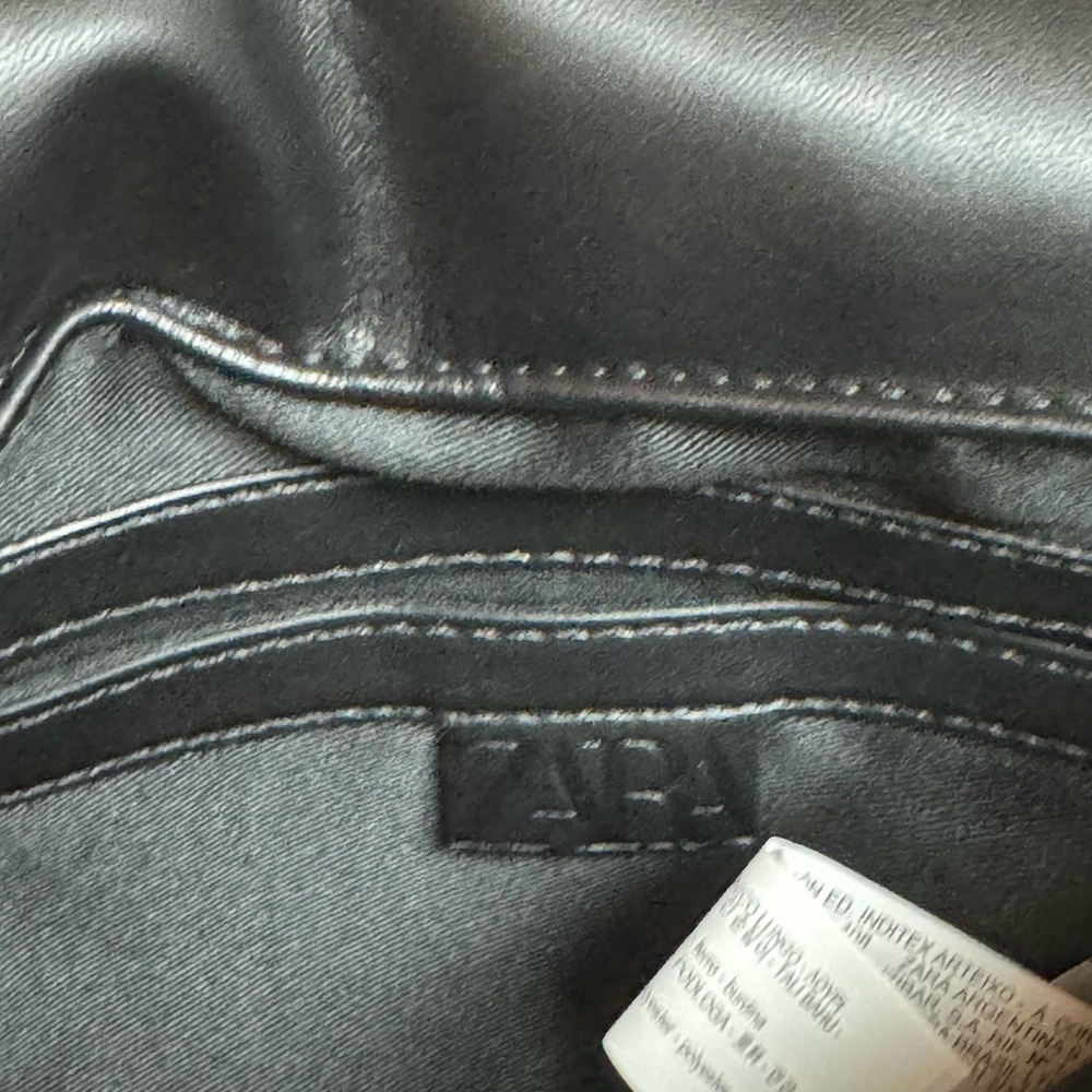 Zara Black Embossed Shoulder Bag with Gold Chain - Picture 6 of 6